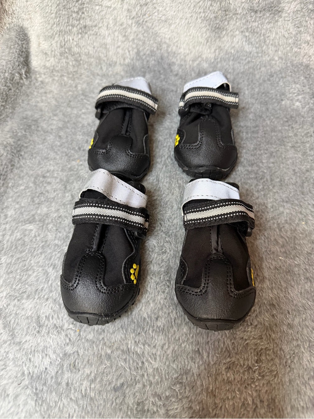 Dog Shoes Set of 4 NEW dog multiple Sizes Black - New